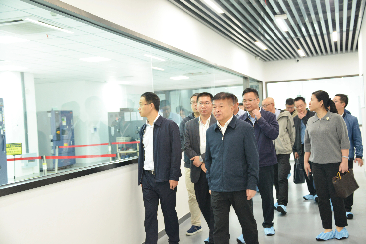 省工信厅陈建业厅长一行莅临睿能科技调研考察(图1)